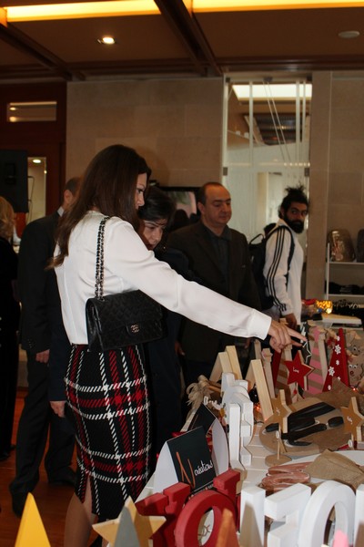 Le Bazar annuel de St Vincent de Paul Cornet Chehwan